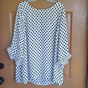 Rose + Olive polka dot Scoop neck Semi Sheer Blouse 2X Lightweight Flowy Plus